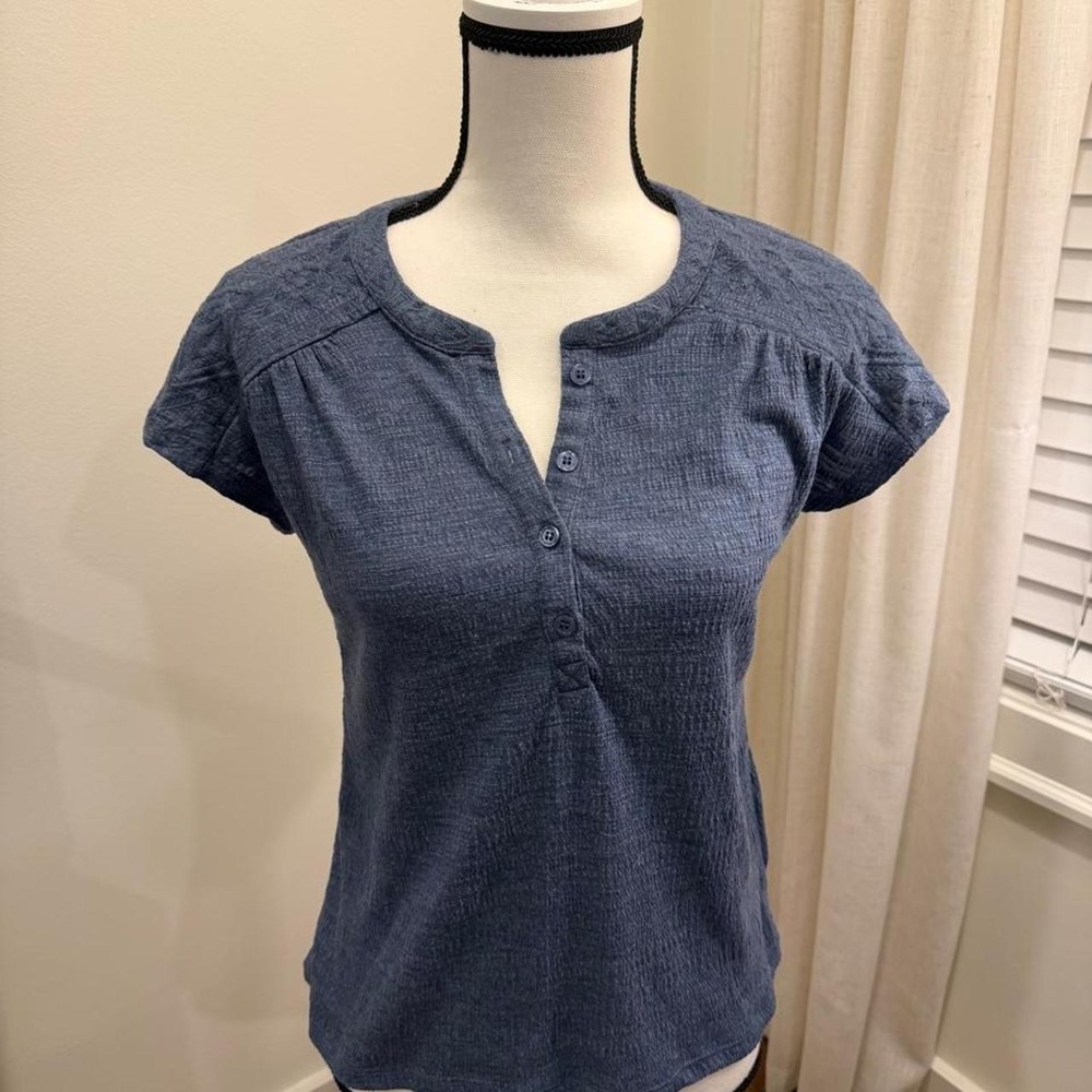Cable & Gauge Womens Blue Textured Henley Top Short Sleeve Embroidered XS